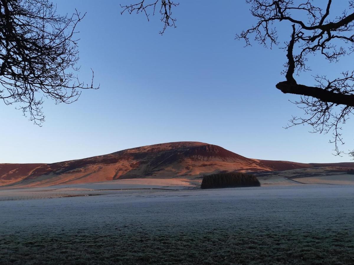 The Granary At Tinto Retreats, Biggar Is A Gorgeous 3 Bedroom Stone Cottage Wiston  Luaran gambar